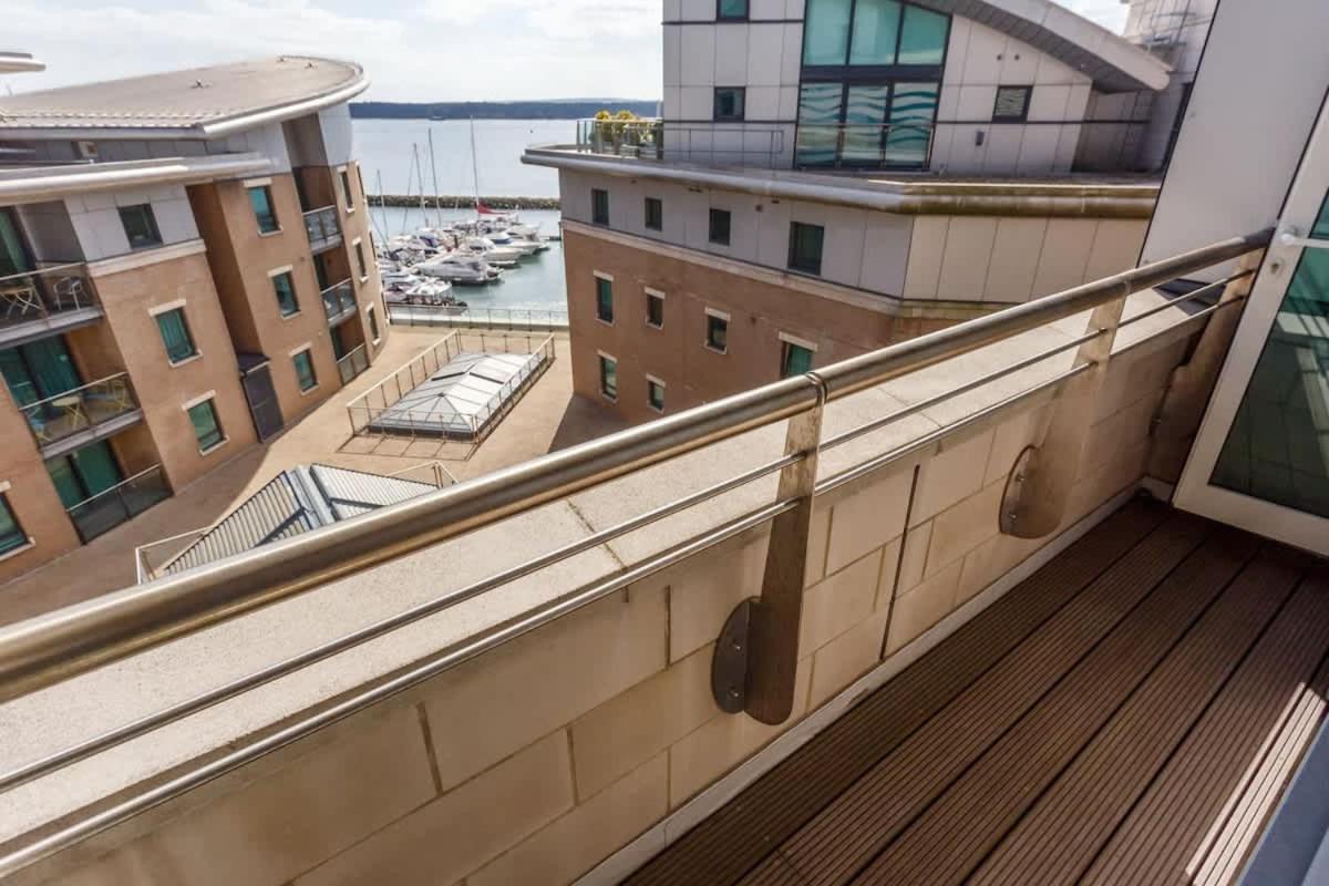 Villa Crow'S Nest Poole Esterno foto