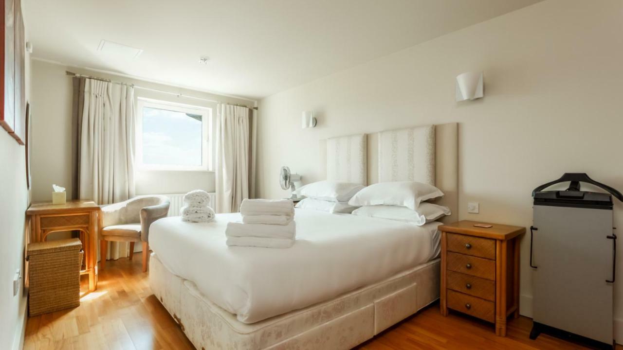 Villa Crow'S Nest Poole Esterno foto